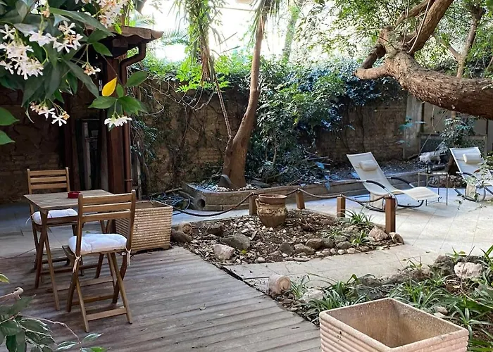 Small Garden Oasis In The Center Of * Rom