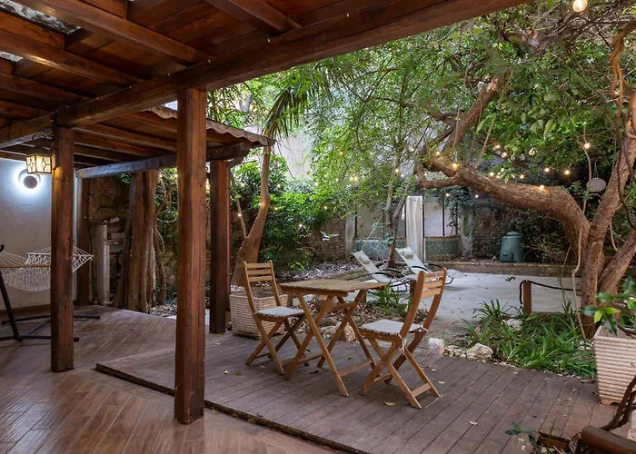 Small Garden Oasis In The Center Of Apartment